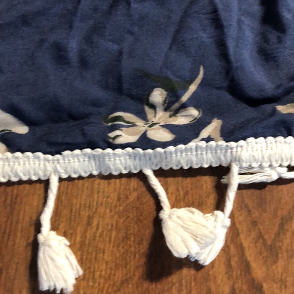 David and Young tassel floral kimono! OSFM - Picture 7 of 10